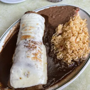 Enchilada Al horno con salsa mole