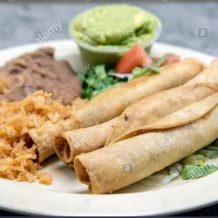 a plate of mexican food