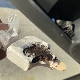 Off brand ingredients "cookies and cream bar" all cream with two off brand nasty cookies
