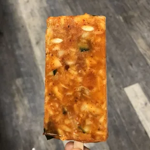 Paleta de mango-chile.