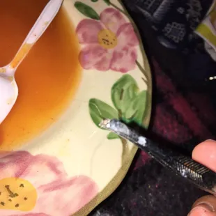 There is hair inside a mangoneada so disgusting