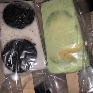 Oreo Cookies N' Cream Milkshake