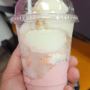 Medium 3 scoop, tres leches, strawberries and cream, key lime pie