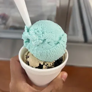 Cotton Candy and Coffee Oreo