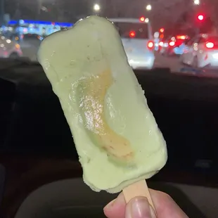 Avocado cream paleta
