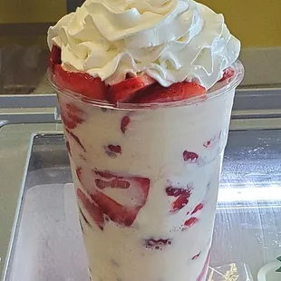 Fresa con crema. Strawberry with Cream. Hot Seller.