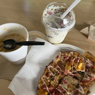 Elotes, Fresca, Mac and Cheese Flat Bread Pizza