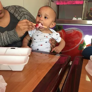 Yummy strawberrys and cream