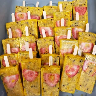 Paletas de Maracuya/Passion Fruit