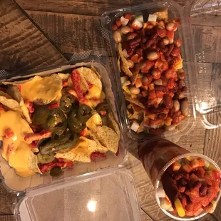 Cheetos with cheese, Tostilocos and a Mangoniada with Lemon and Mango ice cream
