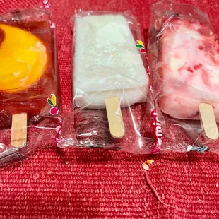 Mango, coconut and strawberry cream palletas (popsicles). Yum!