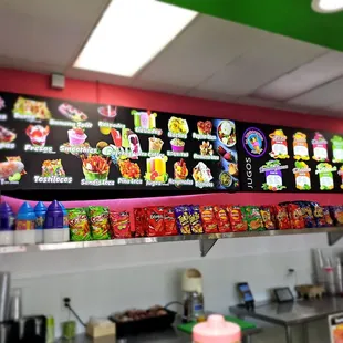 La Michoacana Premier! Quite a selection of ice-cream to your everyday favorite Elote.  Let's go!