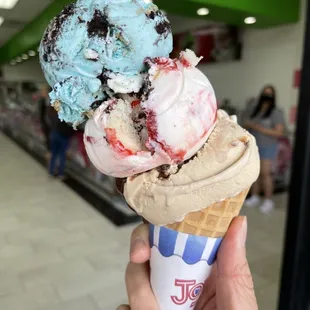 Triple Scoop - IG @FoodandPooch