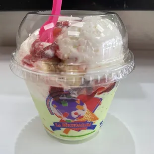 Strawberry cheesecake and pistachio