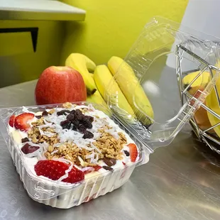 Bionico (Fruit bowl with cream)