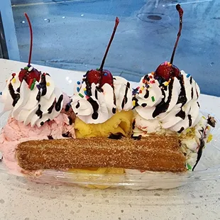 Churro Split with fruity pebbles, mango, and strawberry ice cream