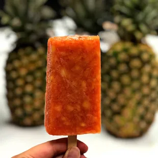Paleta de piña con chile