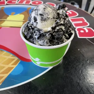 Medium cup of Oreo and chocolate abuelita