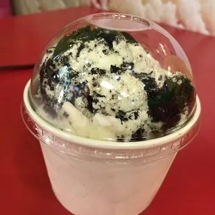 Double scoop - Oreo and chocolate chip