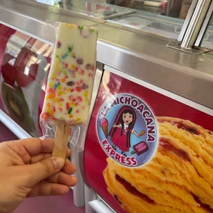 Fruity pebbles ice cream