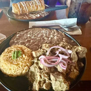 Chile Verde meal with flour tortillas