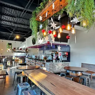 sushi and sashimi, interior