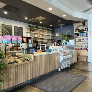 Entrance  very chic. And clean.