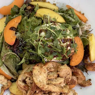 Peach and Burrata salad with grilled chicken