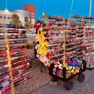 Vendors in front of the building