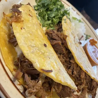 3 Tacos de Birria