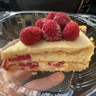 pistachio raspberry Sansival