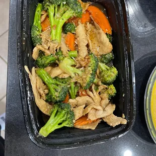 Broccoli chicken to go  Broccoli Wok