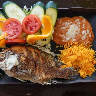 fish, grilled fish, grilled seafood, food, seafood