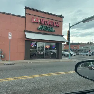 the outside of the restaurant