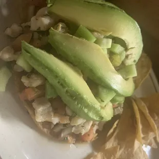 Tostada de camaron ceviche