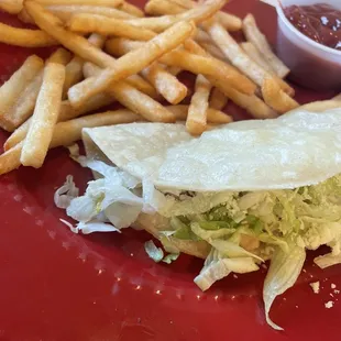 Kids chicken taco (1 taco included)