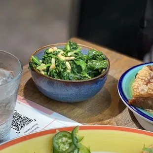 CATALANA: spinach, chickpeas, pine nuts