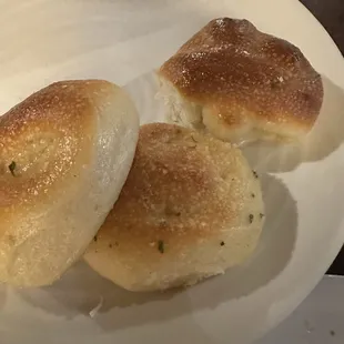 Garlic knots