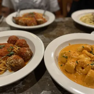 Gnocchi Spaghetti and MeatballsSpaghetti Spaghetti Carbonara