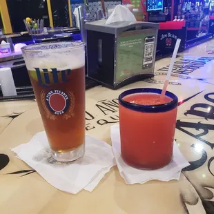 Dos Equipment dark and Strawberry