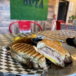 Cuban sandwich with tostones. Delicious!!