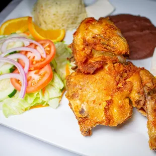 food, chicken wings and fried chicken