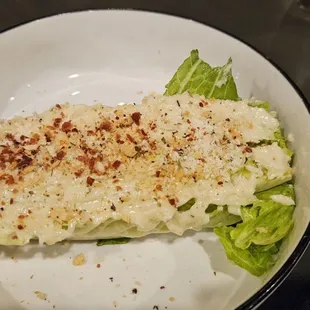 Wedge Ceasar salad.  Dressing was soooo delicious.  Lettuce was crisp and fresh!
