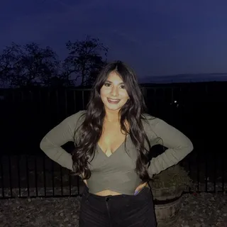 Anabel L.