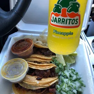 Open 24/7, with good service and good tacos!