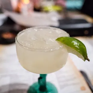 a margarita in a glass