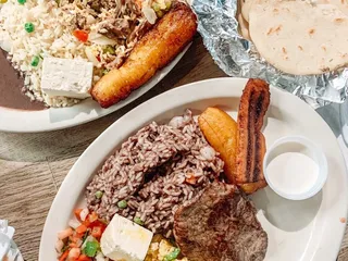 El Salvador Restaurant