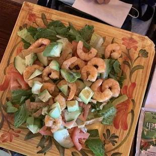 Salad with shrimp