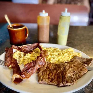 Steak, eggs &amp; bacon (à la carte)