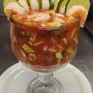 coctel de camaron.
Shrmp mexican cocktail.